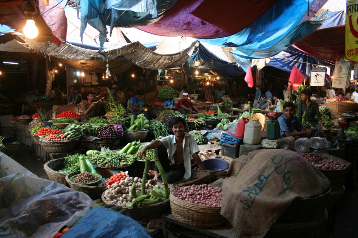Dream Meaning of Bazaar (Market)