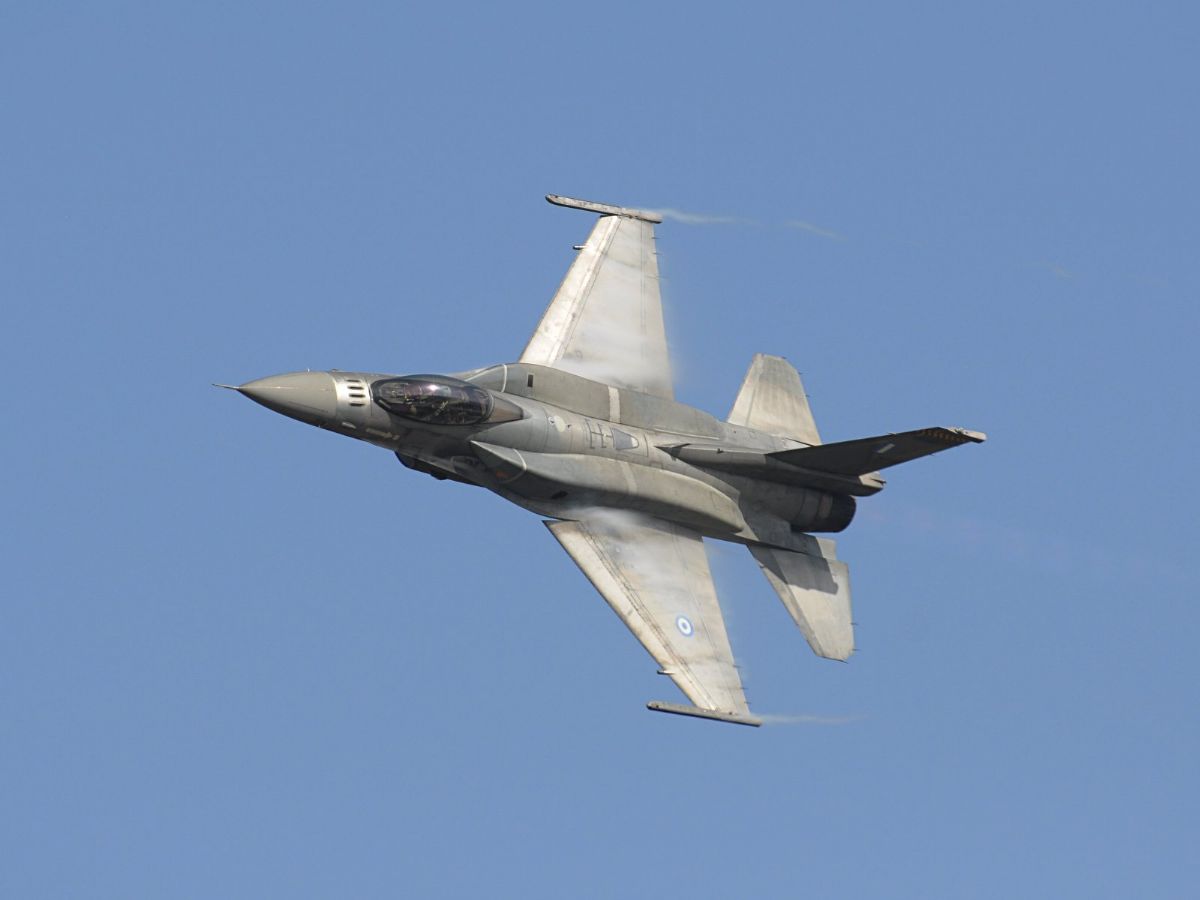 Dream Meaning of Jet