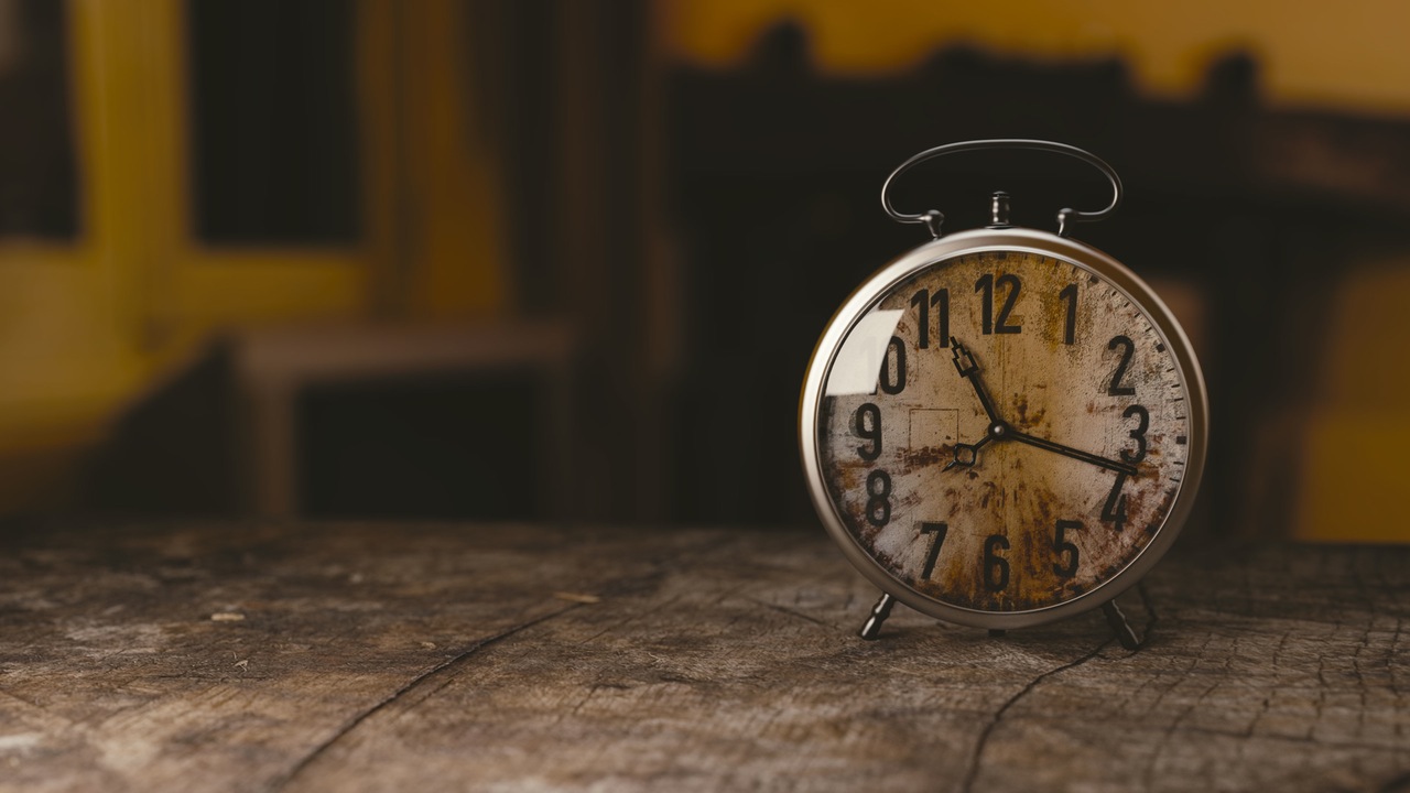 Dream Meaning of Alarm Clock